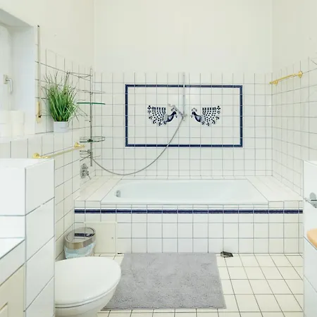 Wellnessoase Mit Sauna Und Garten Σπίτι διακοπών *