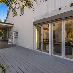 Nyaraló Wellnessoase Mit Sauna Und Garten