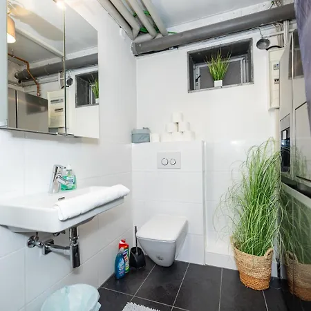Wellnessoase Mit Sauna Und Garten *